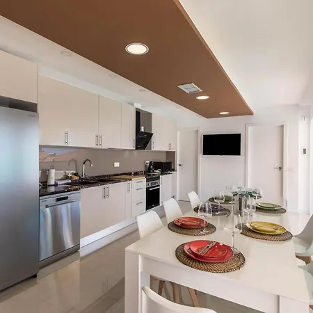 Villa Cusmano * أذيخي